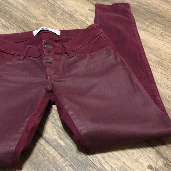 EUC maroon Hollister Jeans - Picture 4 of 6